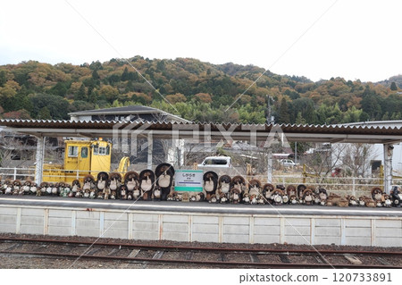 Shigaraki Kogen Railway Shigaraki Station 120733891