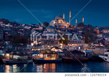 Istanbul cityscape at night with Suleymaniye mosque, Turkey 120740314