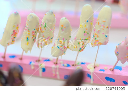 Homemade delights - Chocolate bananas sprinkled with chocolate sprinkles 120741005