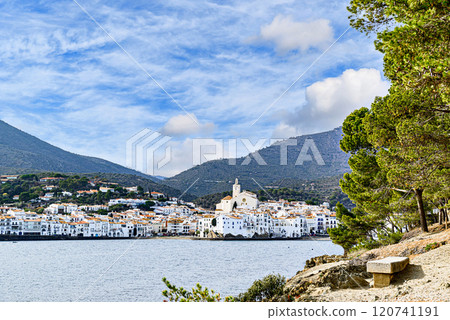 Beautiful views of the picturesque town of Cadaques, Costa Brava, Girona, Catalonia, Spain 120741191