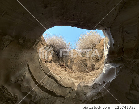 Huge caverns of the Bell Caves 120741353