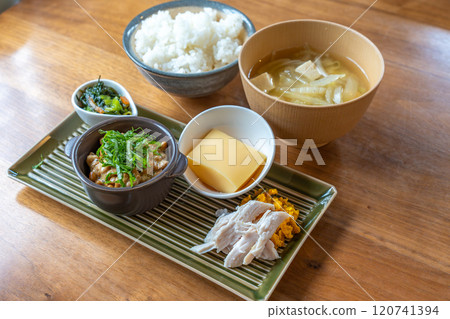 美味的日式早餐 美味的日式早餐 120741394