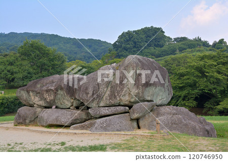 Asuka，Ishibutai Kofun 120746950