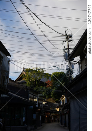 宮島清晨的街景 宮島清晨的街景 120747745
