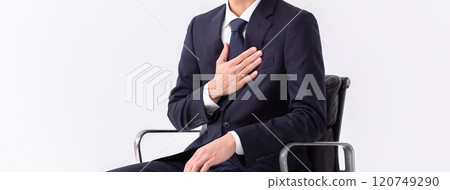 一個姿勢的男人的形象（照片） 120749290