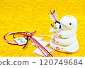 Stock Photo: The zodiac sign for Reiwa 7, 2025 is the snake (Snake) New Year's card material for the year of the snake (Japanese, Japanese paper, Chiyogami, New Year's accessories, etc.) 120749684