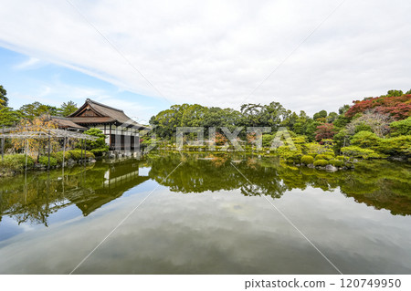 平安神宮（11月）東神園 120749950