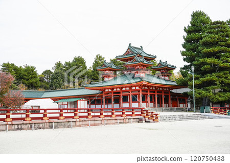 平安神宮神社Soryu Tower 120750488