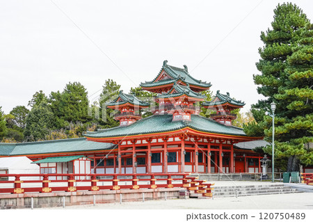 平安神宮神社Soryu Tower 120750489