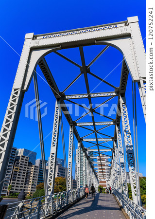 東京品川區天王洲島的城市景觀,天王洲交流橋 東京品川區天王洲島的城市景觀,天王洲交流橋 120752241