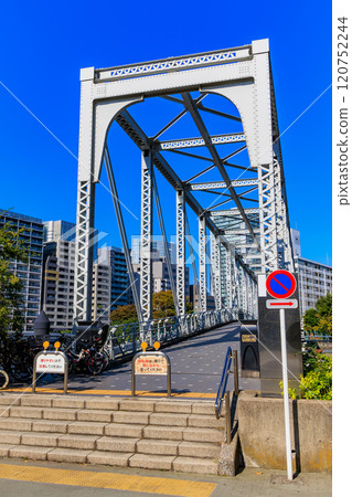 東京品川區天王洲島的城市景觀，天王洲交流橋 120752244