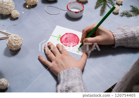 Christmas ball Sustainable Christmas preparation Diy process of making handmade greeting cards. Step by step activity for children. Inclusive and responsible stress relief holiday hobby 120754405