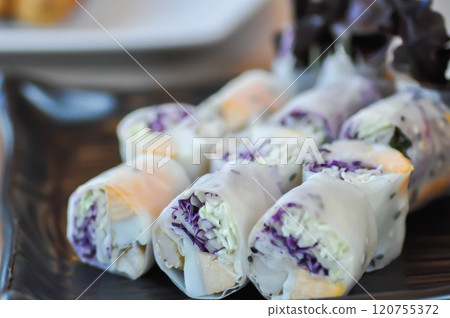 vegetable , sausage and egg rolls or rice rolls , fresh rolls or vegetable rolls vegetable , sausage and egg rolls or rice rolls , fresh rolls or vegetable rolls 120755372