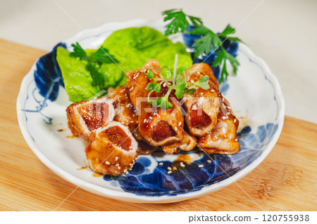 多汁的柿子肉捲 120755938