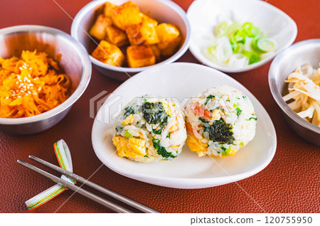 韓國食品 Chumoppa 和 Namul 120755950