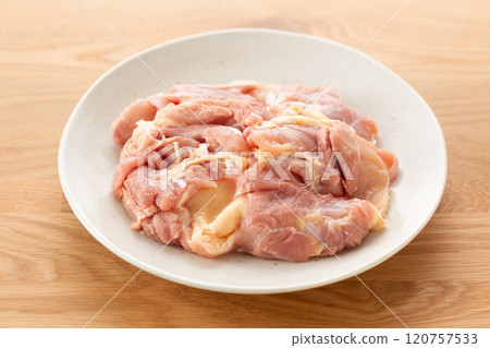 Chicken thigh Chicken thigh 120757533