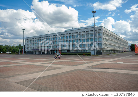 Modern architecture and serene clouds above Ulyanovsk city center during a bright day Modern architecture and serene clouds above Ulyanovsk city center during a bright day 120757840