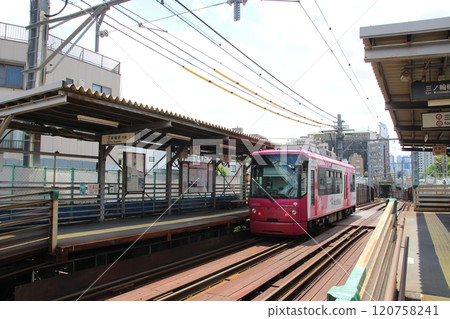 Around Kishimojinmae Station on the Toden Arakawa Line Around Kishimojinmae Station on the Toden Arakawa Line 120758241