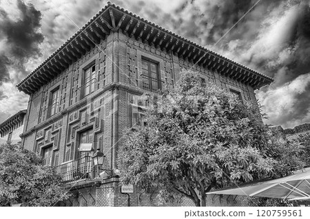Building in Poble Espanyol, Barcelona, Catalonia, Spain Building in Poble Espanyol, Barcelona, Catalonia, Spain 120759561
