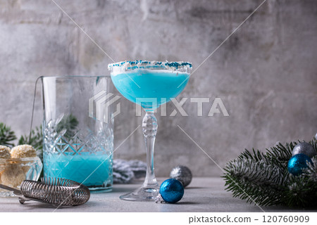Christmas cocktail with blue curacao 120760909