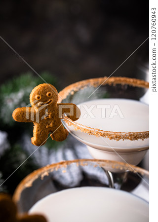 Christmas winter creamy cocktail eggnog 120760943