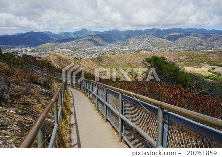 america diamond head hiking trail 120761859