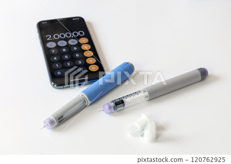 Insulin injection pen or insulin cartridge pen for diabetics. Insulin injection pen or insulin cartridge pen for diabetics. 120762925