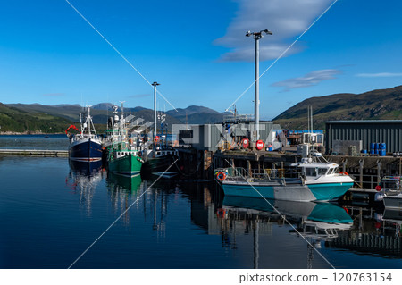Harbor With Boats In The Village Ullapool At The Atlantic Coast Of The Highlands In Scotland, UK 120763154