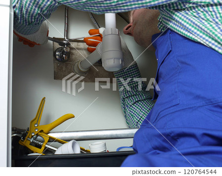 Plumber Plumber 120764544