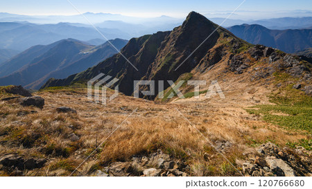 Autumn in Mt. Tanigawa: Tomano-mimi seen from Okino-mimi 120766680
