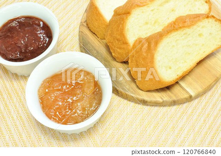 White strawberry jam 120766840