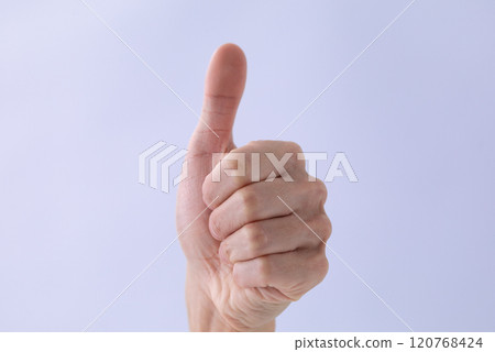 Good sign purple bag (stock photo) Good sign purple bag (stock photo) 120768424