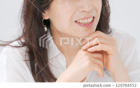 中年女性美麗形象 120768552