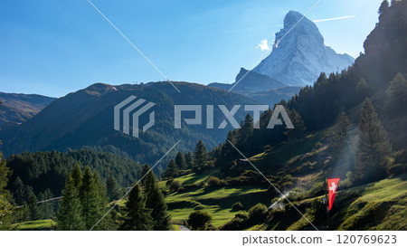從富裡健行到採爾馬特，欣賞瑞士採爾馬特馬特洪峰的壯麗景色 120769623