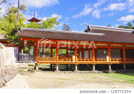日本三大名勝之一的嚴島神社 日本三大名勝之一的嚴島神社 120772354