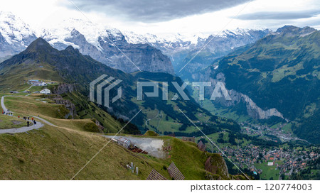View of the Lauterbrunnen valley from the top of Männlichten, Grindelwald, Switzerland 120774003