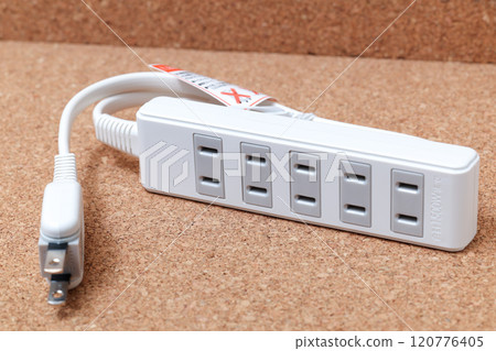 電源、水龍頭、插座、延長線、電力、連接、電源板、電源板、插頭、電源 電源、水龍頭、插座、延長線、電力、連接、電源板、電源板、插頭、電源 120776405