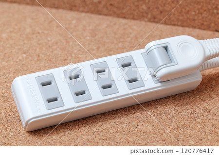 電源、水龍頭、插座、延長線、電力、連接、電源板、電源板、插頭、電源 電源、水龍頭、插座、延長線、電力、連接、電源板、電源板、插頭、電源 120776417