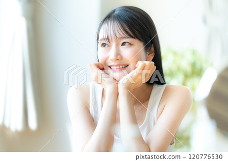 年輕女子的美麗形象 120776530