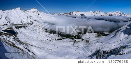 Spectacular view from the Jungfraujoch observation deck, Kleine Scheidegg, Grindelwald, Switzerland Spectacular view from the Jungfraujoch observation deck, Kleine Scheidegg, Grindelwald, Switzerland 120776988