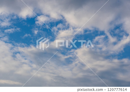 December morning blue sky 06 120777614