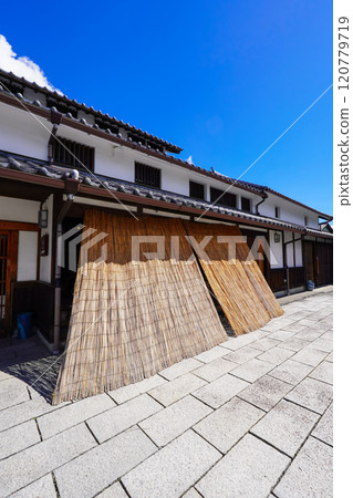 Tokaido Denmakan (Tsuchiyama, Koka City, Shiga Prefecture), which recreates the exchange of people and goods at a post station Tokaido Denmakan (Tsuchiyama, Koka City, Shiga Prefecture), which recreates the exchange of people and goods at a post station 120779719