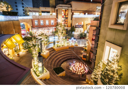 Illuminations at La Cittdella (Cinecitta) in Kawasaki [Kanagawa Prefecture, Kawasaki City] 120780008