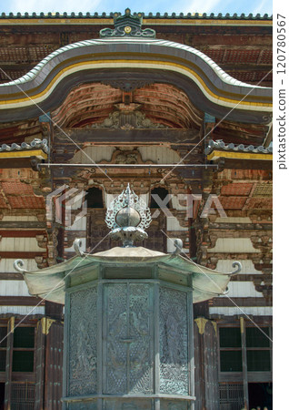 Todaiji Temple, one of most famous and historically significant Buddhist temples and landmarks in Nara, Japan Todaiji Temple, one of most famous and historically significant Buddhist temples and landmarks in Nara, Japan 120780567