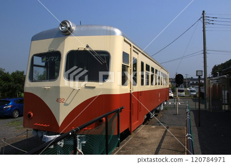 A beautifully preserved retro diesel railcar that once ran on the Kashima Railway. 120784971