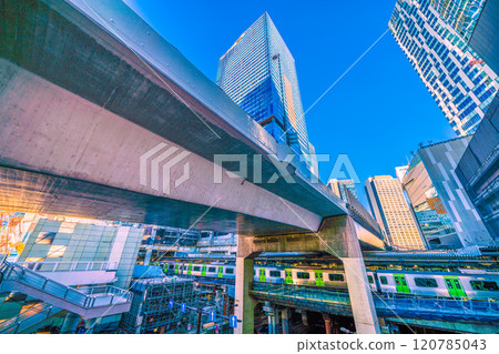 日本東京街景12月1日,再見澀谷站西口...山手線從甲板側...進入新時代...=12月1日 日本東京街景12月1日,再見澀谷站西口...山手線從甲板側...進入新時代...=12月1日 120785043