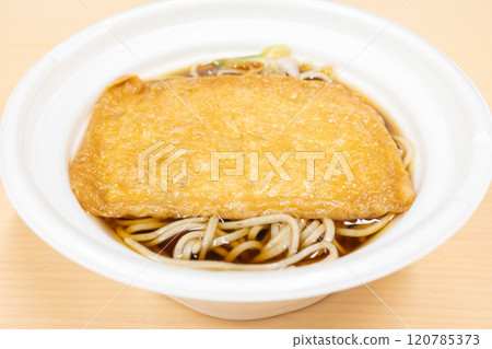 Delicious fried tofu convenience store food kitsune soba Delicious fried tofu convenience store food kitsune soba 120785373