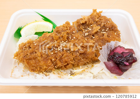 美味的醬汁炸豬排便當 美味的醬汁炸豬排便當 120785912