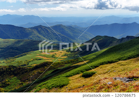 攀登松漢別山 - 北海道的秋天美景 - 日本名山 200 選 120786675