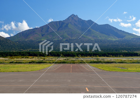 利尻島 利尻山 從利尻機場出發 北海道孤島之旅 120787274